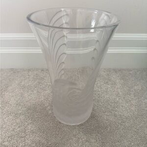 Elegant Frosted Glass Vase eagle design